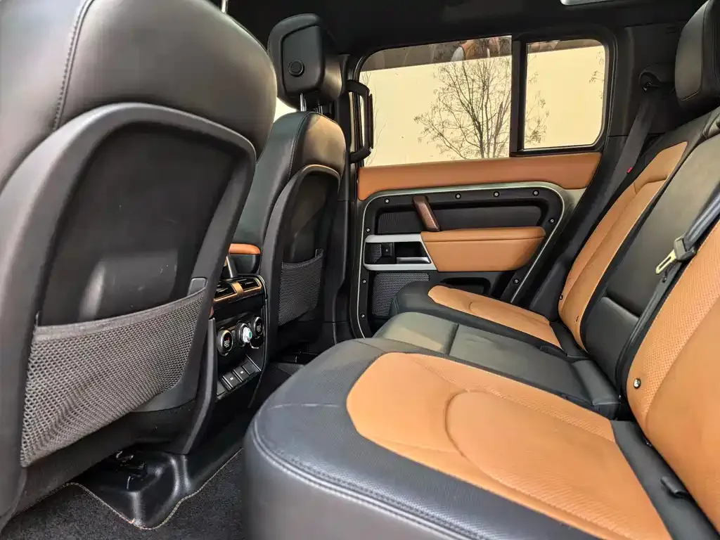 Land Rover Defender 2024 из CN, фото 5
