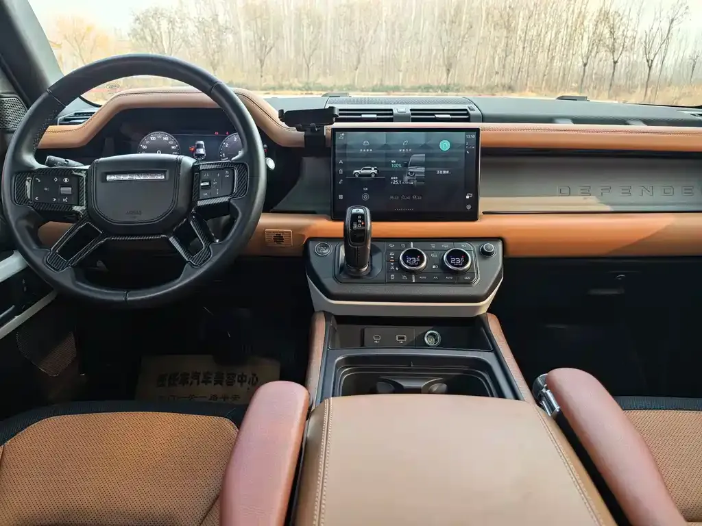 Land Rover Defender 2024 из CN, фото 9