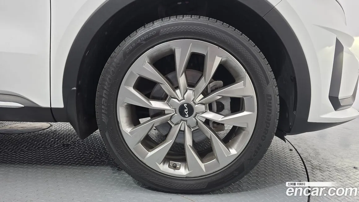 Kia Sorento — фото 6