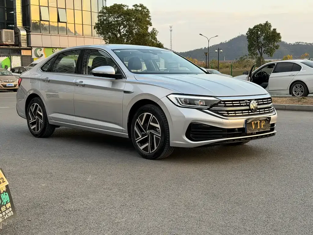 Volkswagen Sagitar 2024 из CN, фото 3