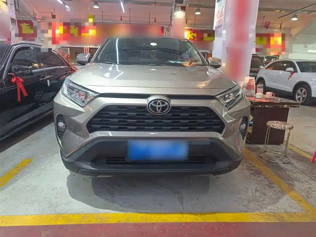 Toyota RAV4 2022 из CN, фото 3