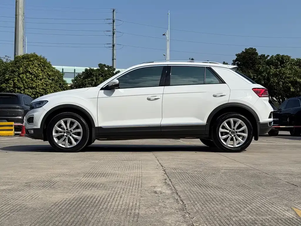 Volkswagen T-Roc 2022 из CN, фото 7