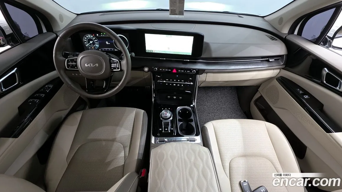 Kia Carnival — фото 7