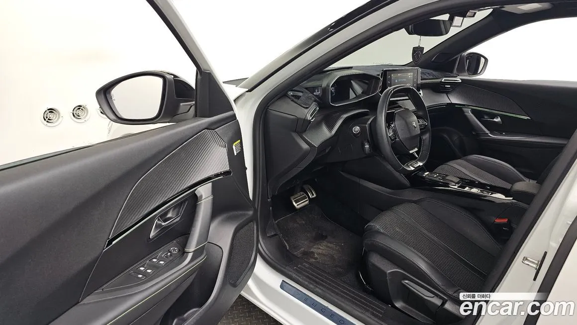 Peugeot 2008 2023 из KR, фото 9