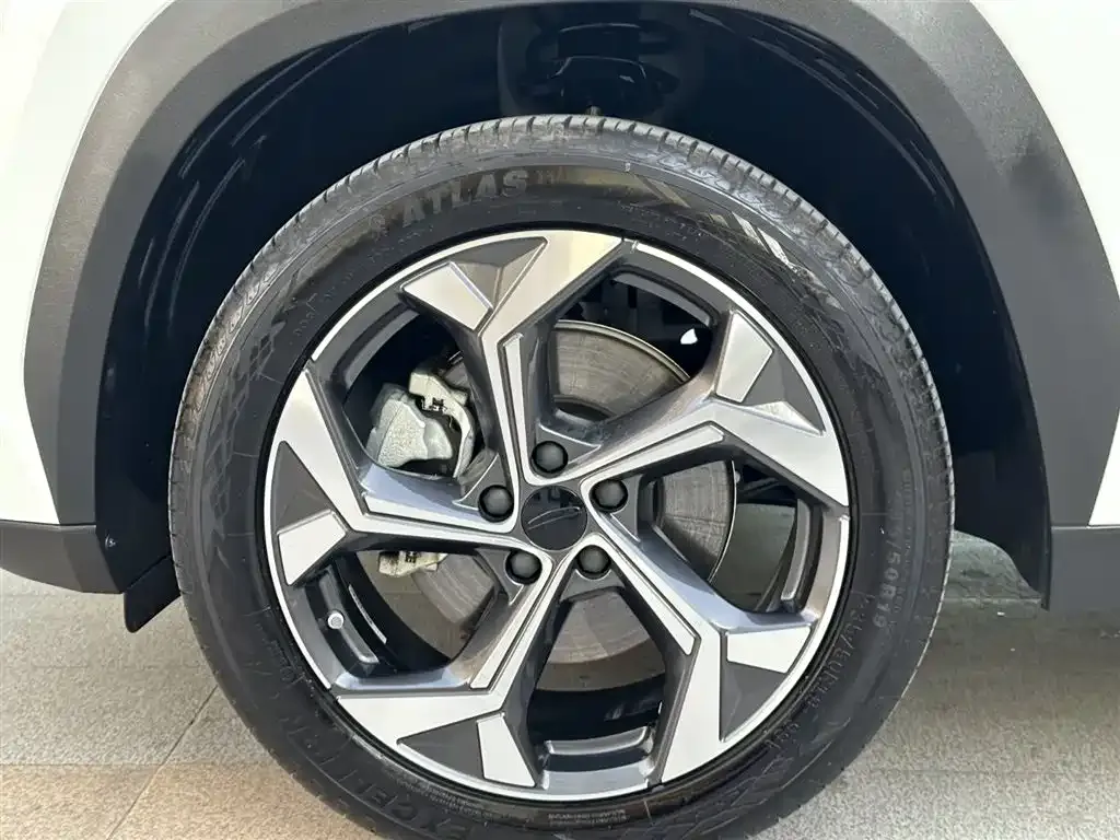 Geely Boyue L 2024 из CN, фото 10