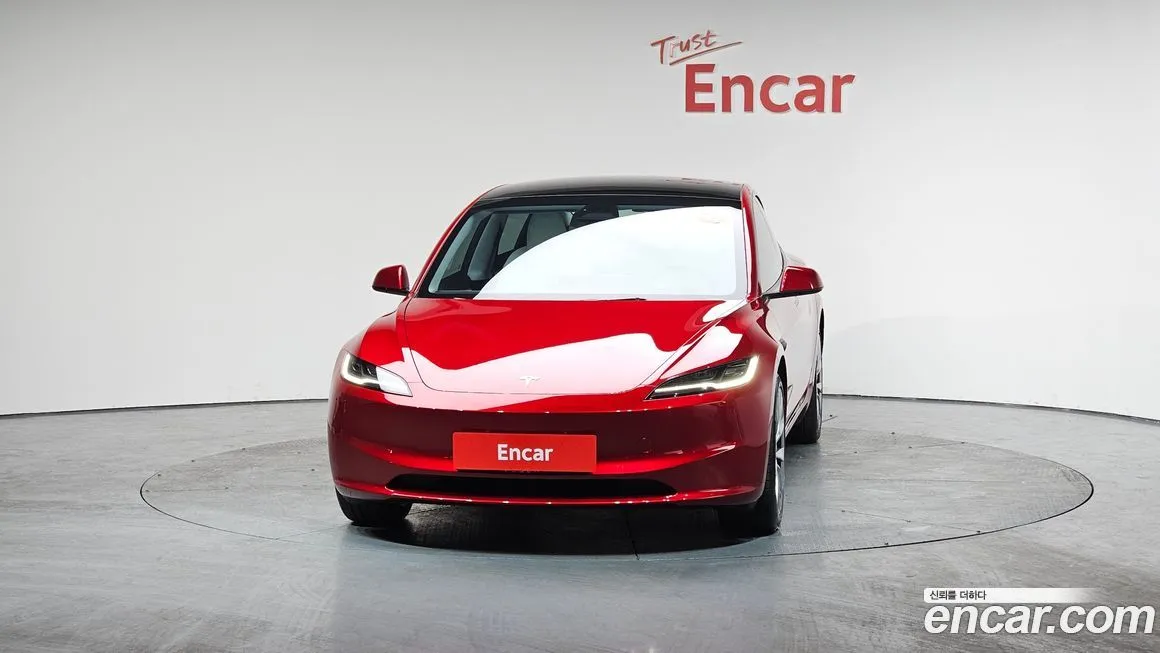Tesla Model 3 — фото 3