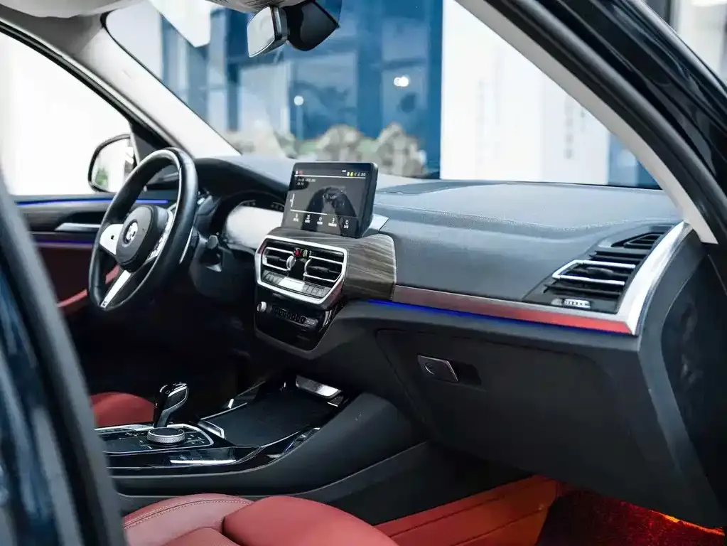 BMW X3 2024 из CN, фото 2