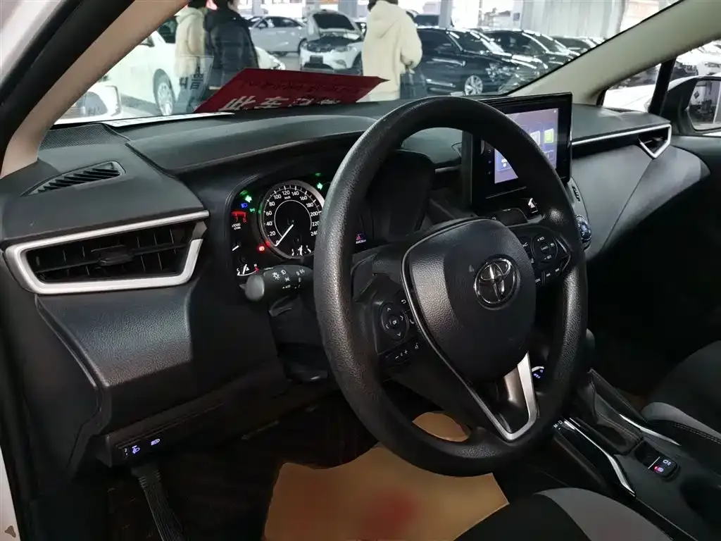 Toyota Corolla 2024 из CN, фото 9