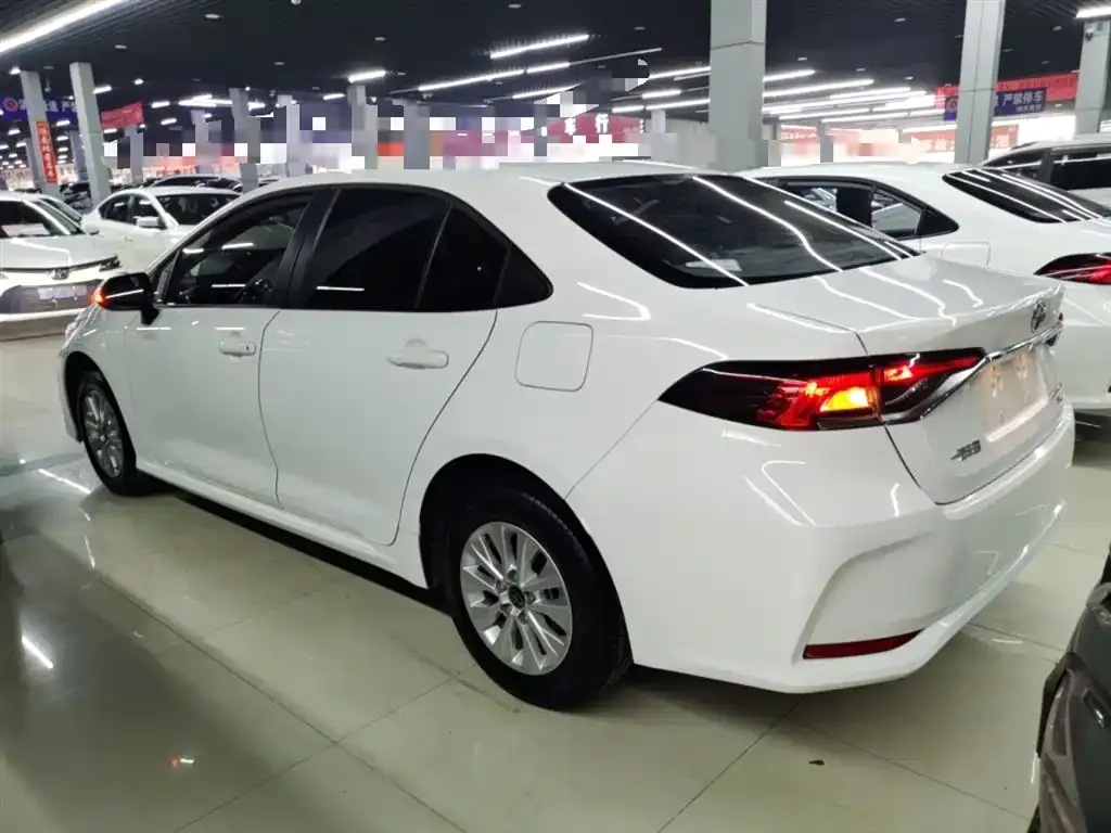 Toyota Corolla 2024 из CN, фото 4