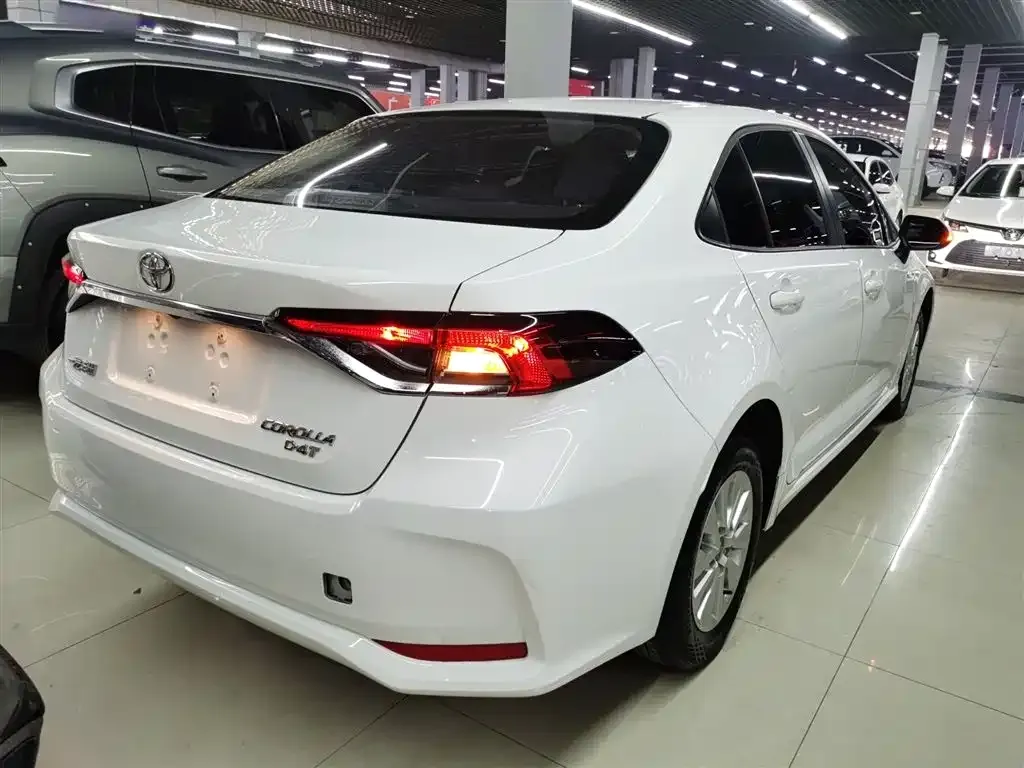Toyota Corolla 2024 из CN, фото 10