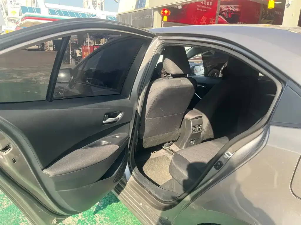 Toyota Corolla 2024 из CN, фото 2