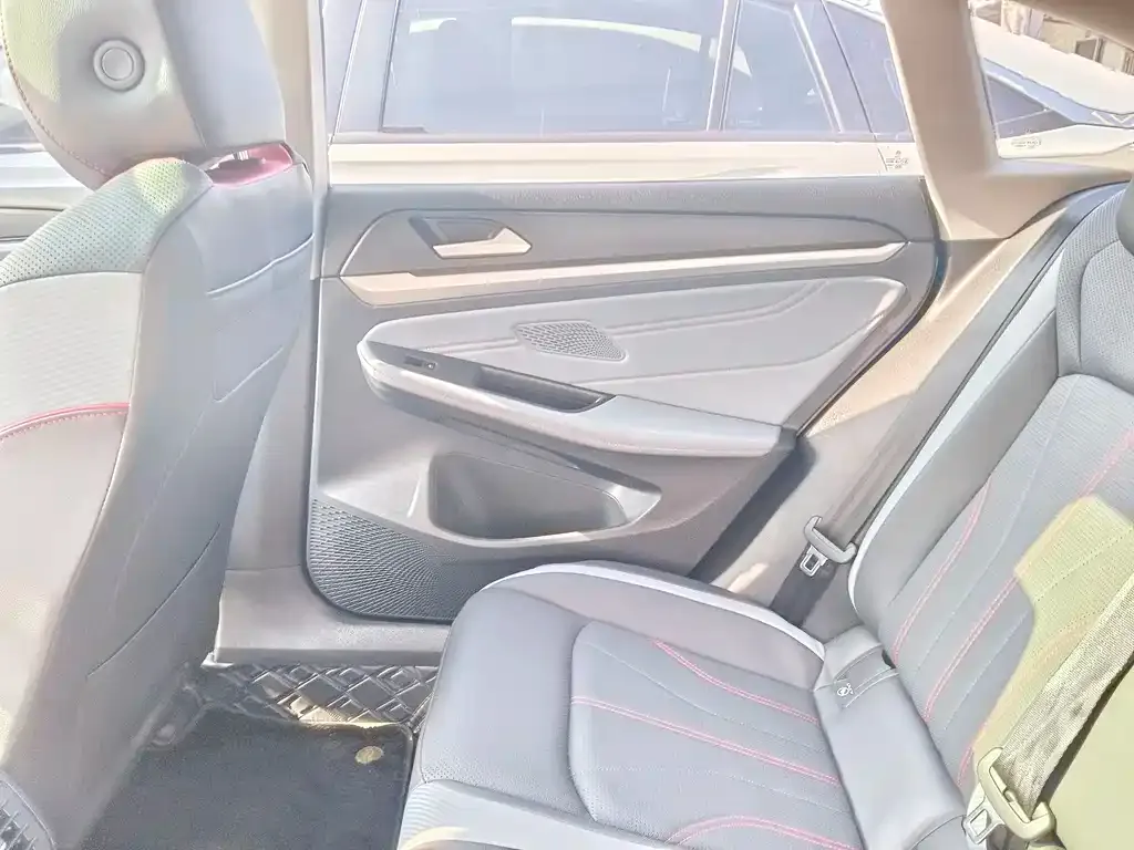 Volkswagen Lamando 2022 из CN, фото 10