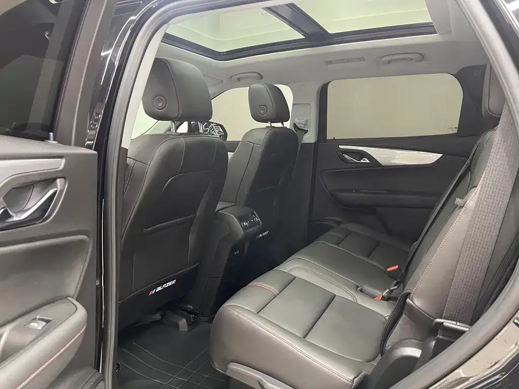 Chevrolet Blazer 2023 из CN, фото 7