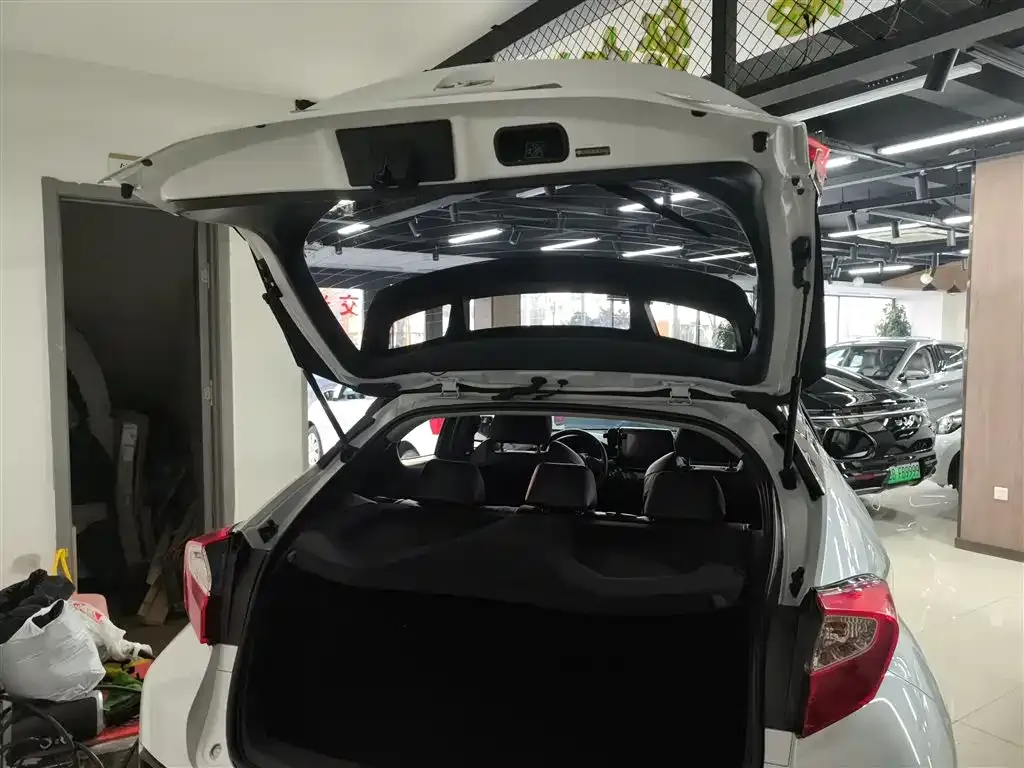 Toyota C-HR 2022 из CN, фото 4