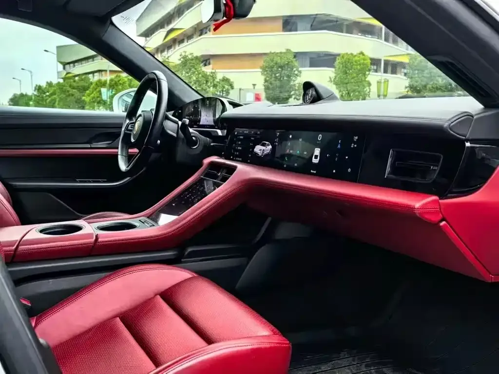 Porsche Taycan 2021 из CN, фото 9