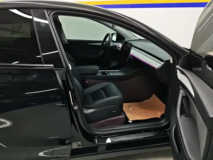 Tesla Model Y 2024 из CN, фото 3