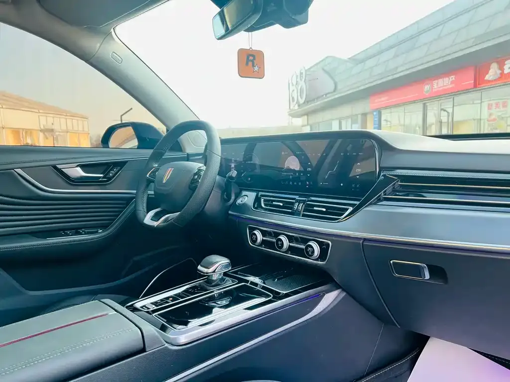 Hongqi HS5 2024 из CN, фото 2