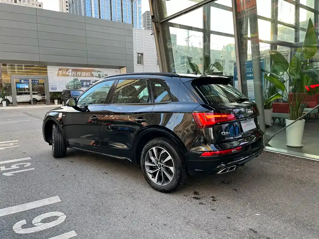 Audi Q5L 2023 из CN, фото 5