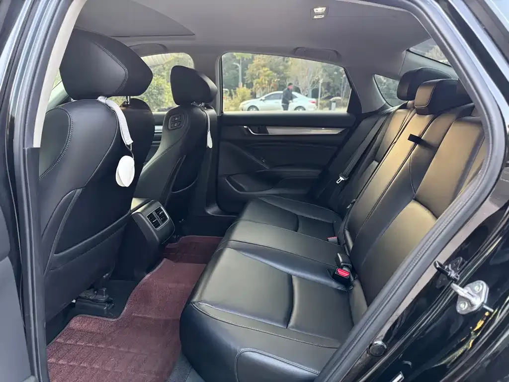 Honda Accord 2021 из CN, фото 2