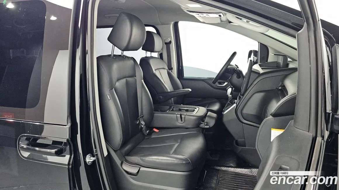 Hyundai Staria 2025 из KR, фото 10