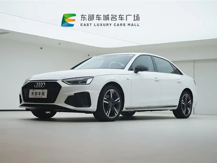 Audi A4L 2022 из CN, фото 1