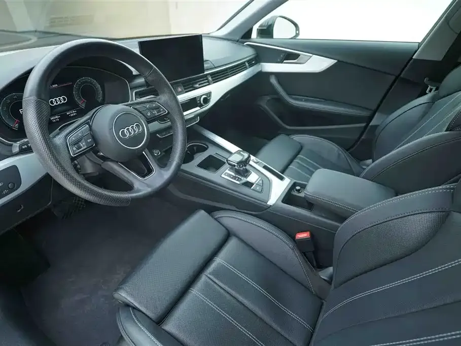 Audi A4L 2022 из CN, фото 9