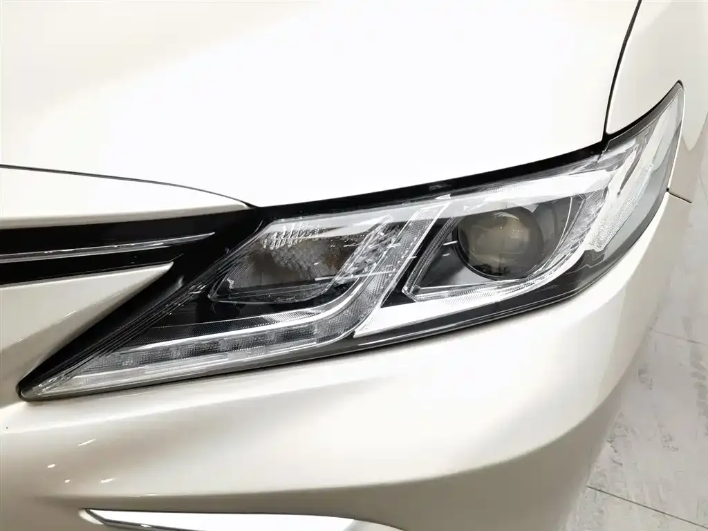 Toyota Camry 2021 из CN, фото 8