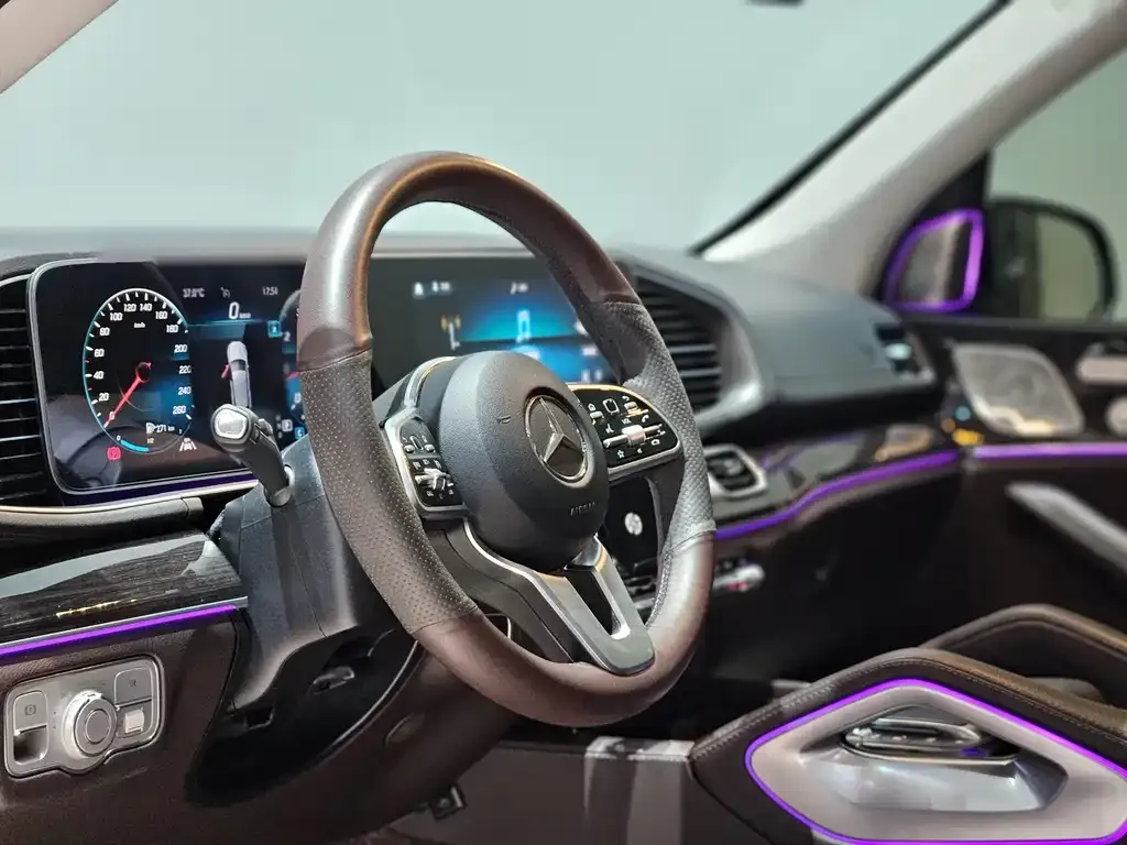 Mercedes-Benz GLE — фото 6