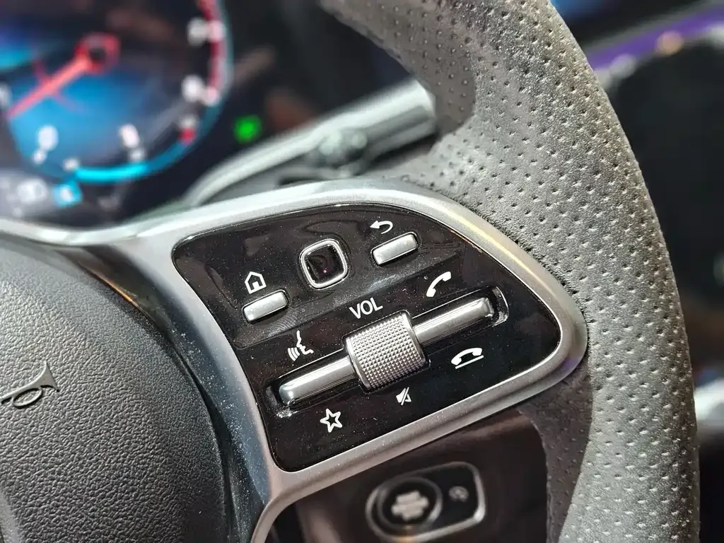 Mercedes-Benz GLE — фото 10