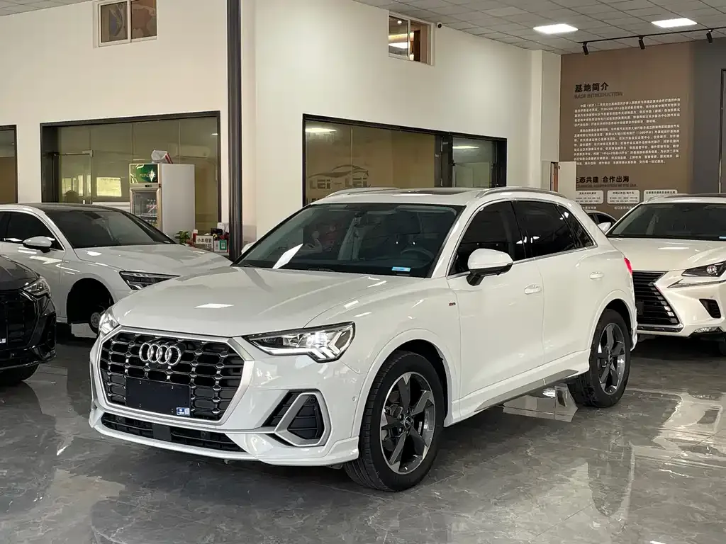 Audi Q3 2022 из CN, фото 1