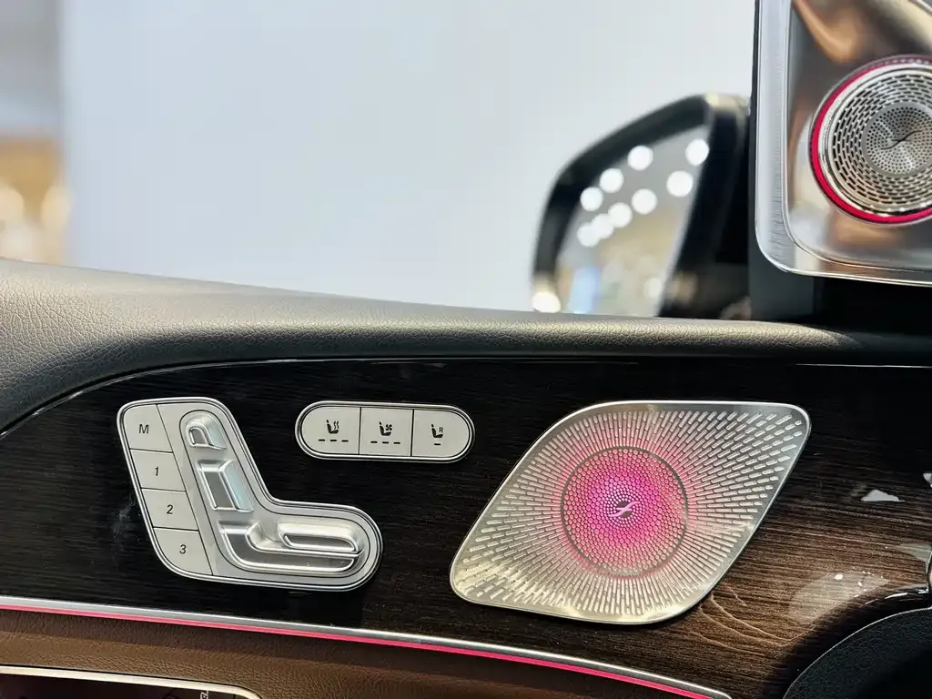 Mercedes-Benz GLE — фото 10