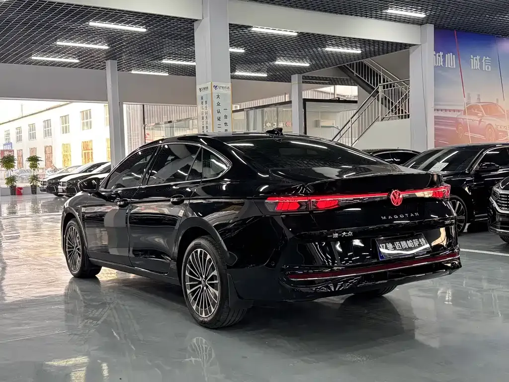 Volkswagen Magotan 2024 из CN, фото 8