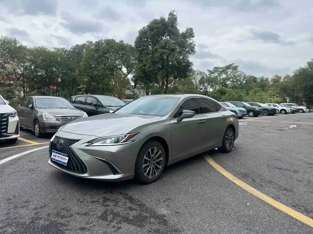 Lexus ES 2024 из CN, фото 1