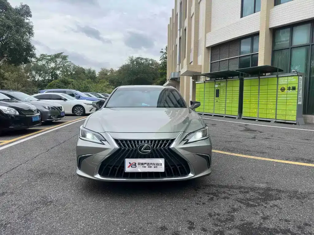 Lexus ES 2024 из CN, фото 9
