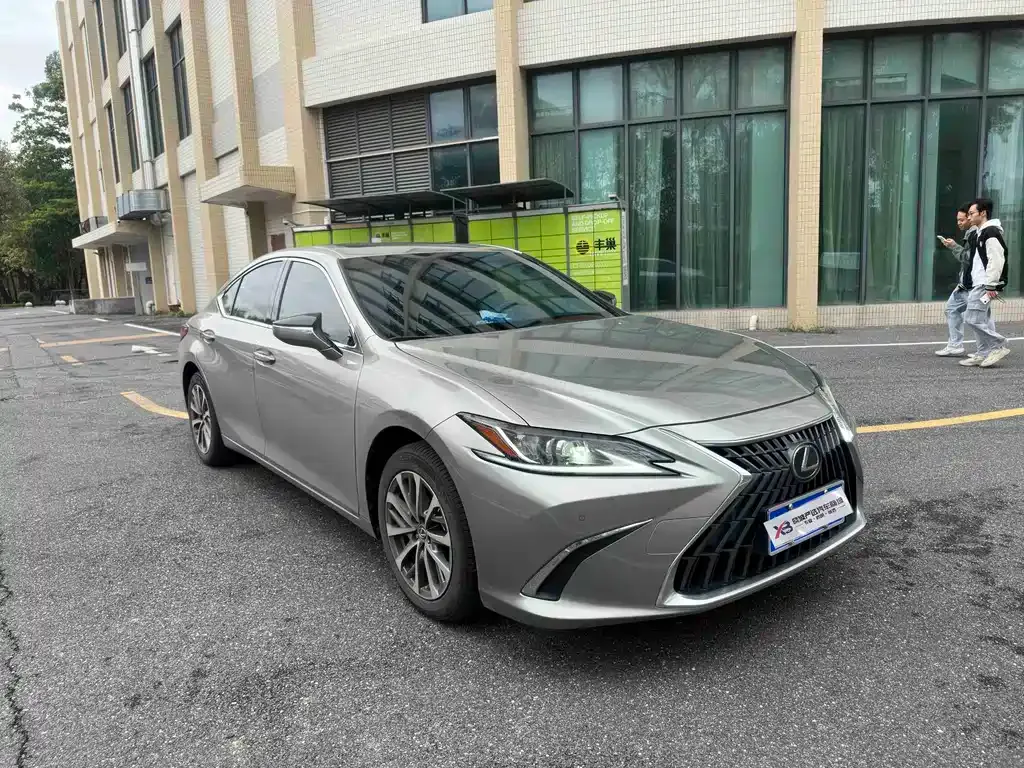 Lexus ES 2024 из CN, фото 10