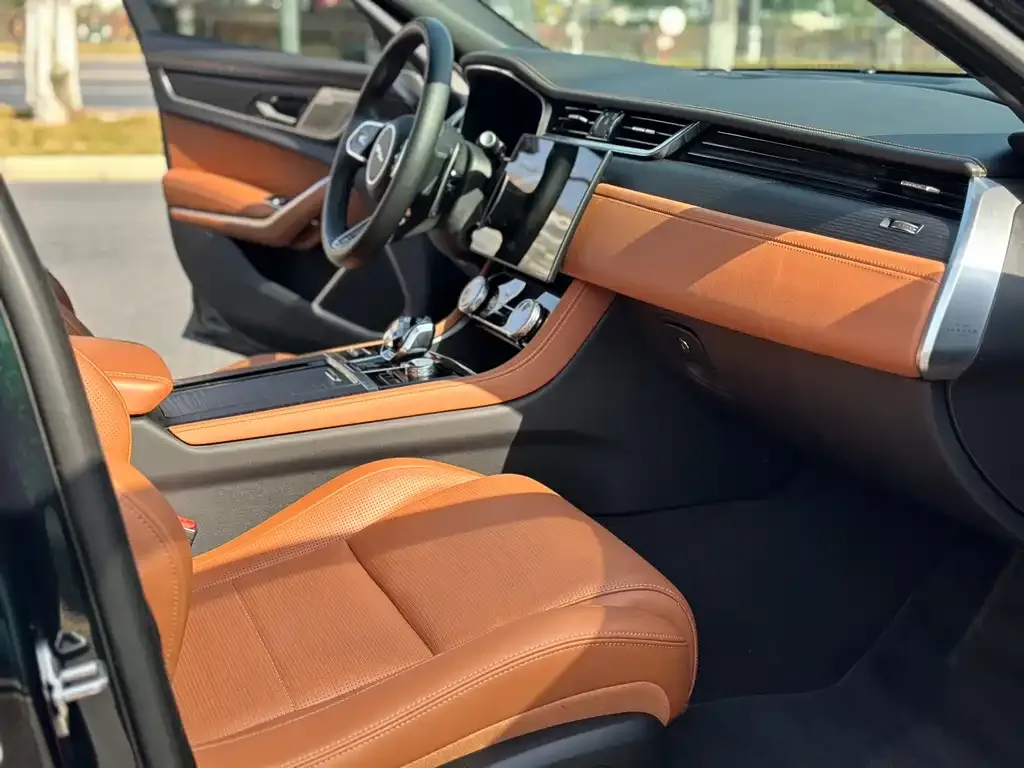 Jaguar XFL 2023 из CN, фото 3
