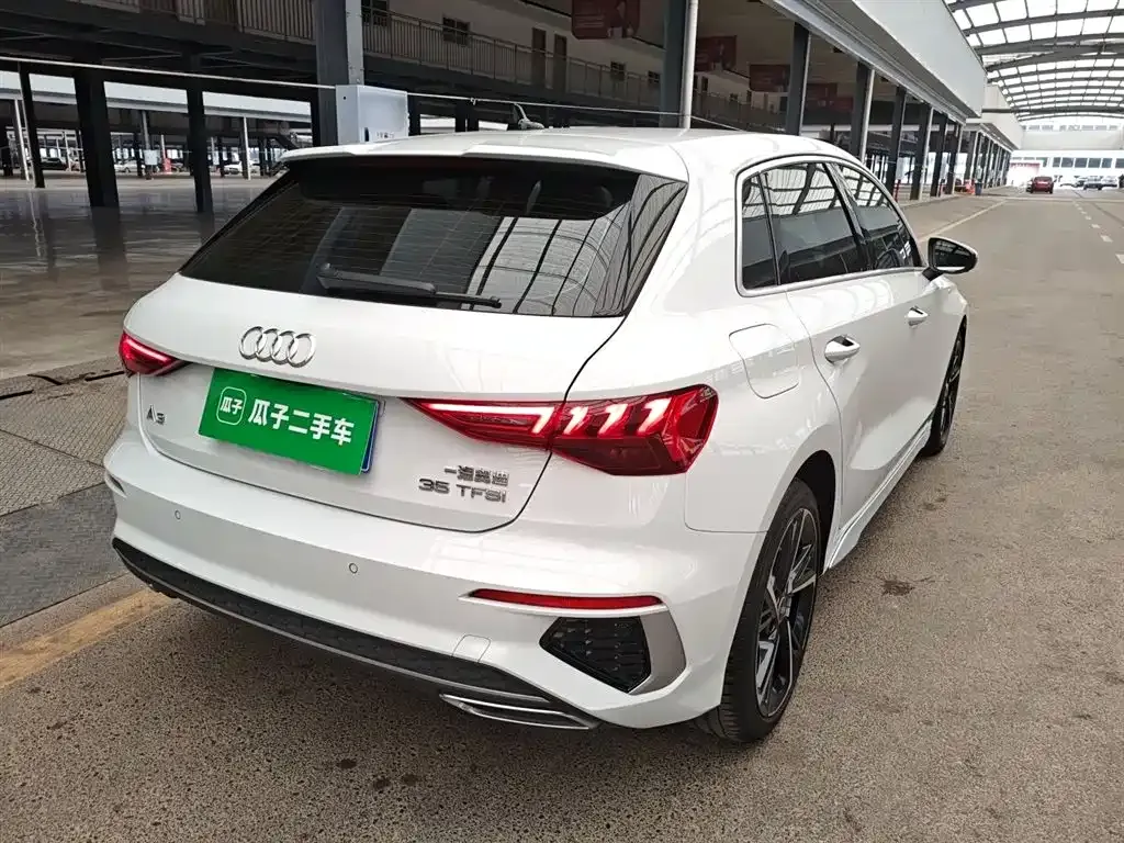 Audi A3 2023 из CN, фото 7