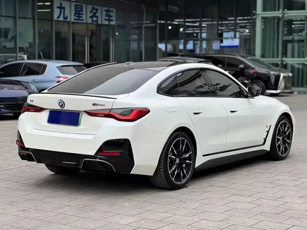 BMW i4 M 2023 из CN, фото 5