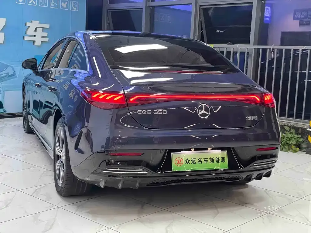 Mercedes-Benz EQE 2023 из CN, фото 2