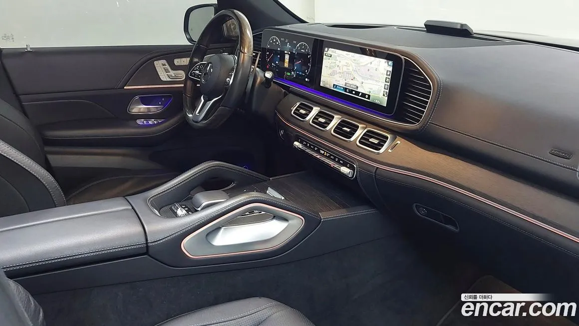 Mercedes-Benz GLS-Class — фото 9