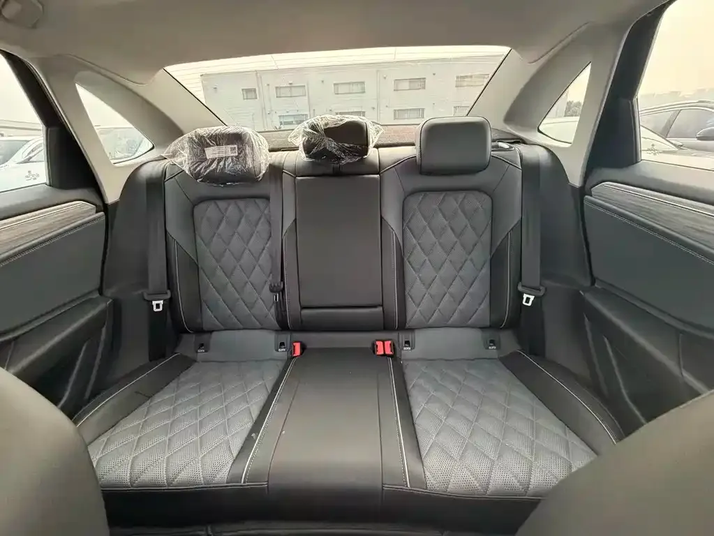 Volkswagen Sagitar 2025 из CN, фото 7