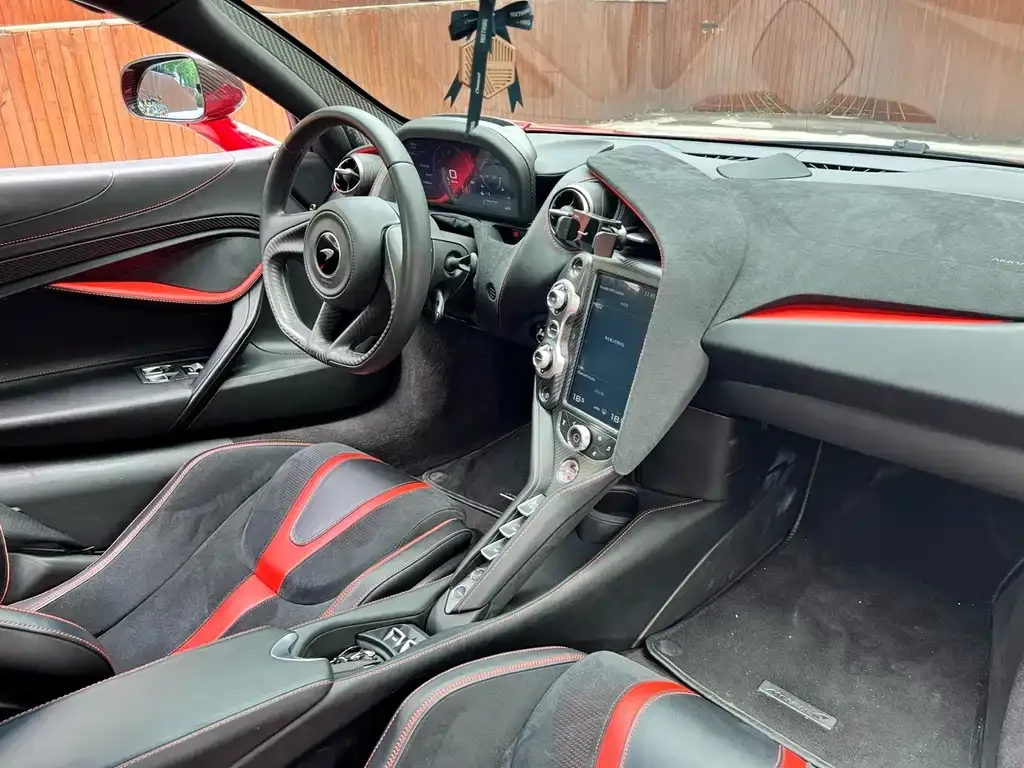 McLaren 720S 2021 из CN, фото 2