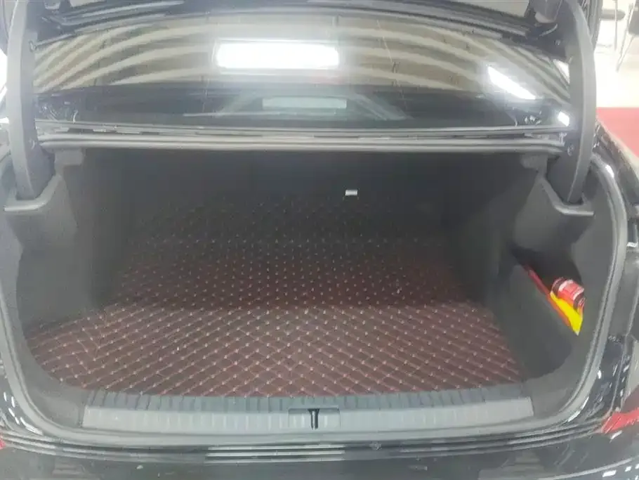 Volkswagen Passat — фото 5