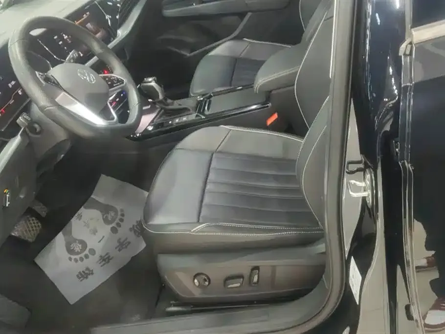 Volkswagen Passat — фото 6