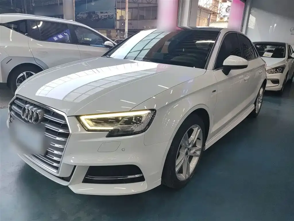 Audi A3 2021 из CN, фото 1
