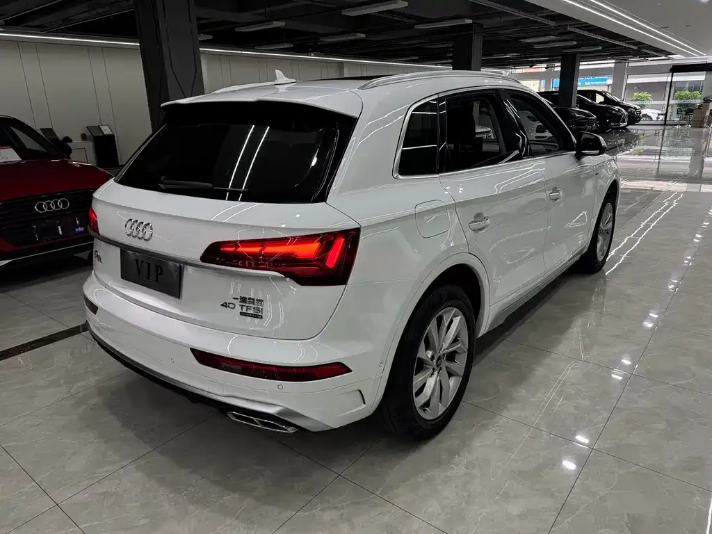 Audi Q5L 2022 из CN, фото 10