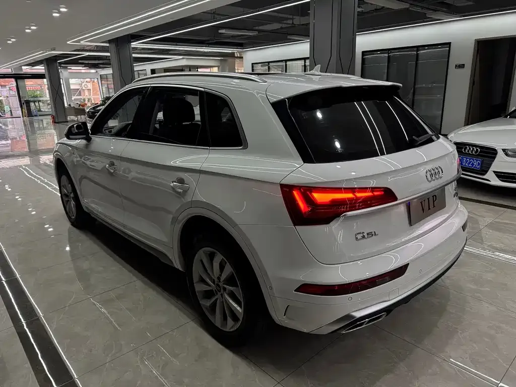 Audi Q5L 2022 из CN, фото 3