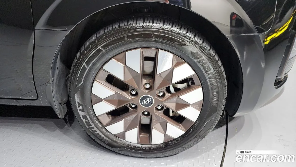 Hyundai Staria 2023 из KR, фото 3
