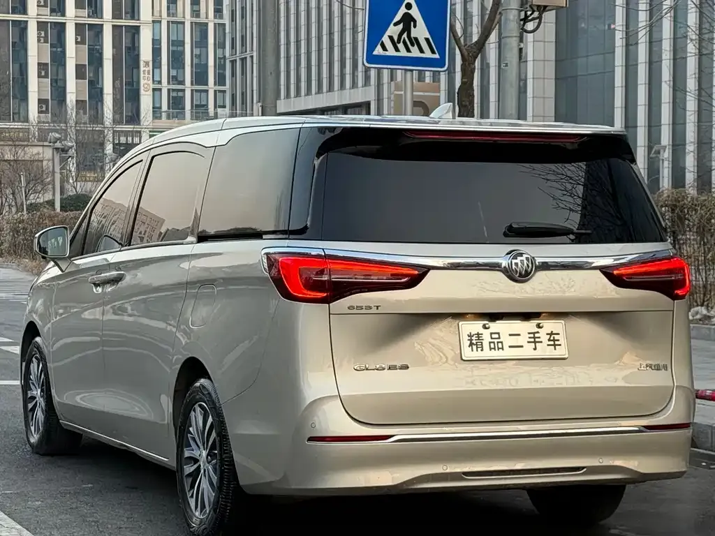 Buick GL8 2022 из CN, фото 9