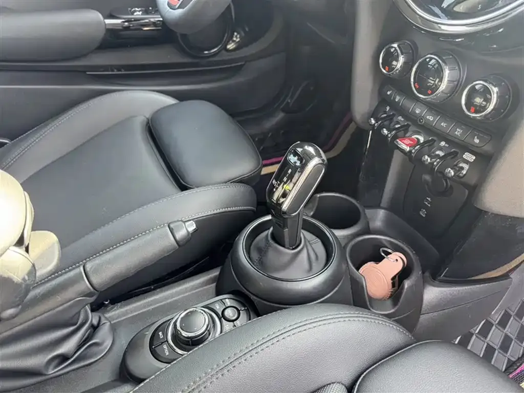 MINI Cooper (3-door) 2023 из CN, фото 7